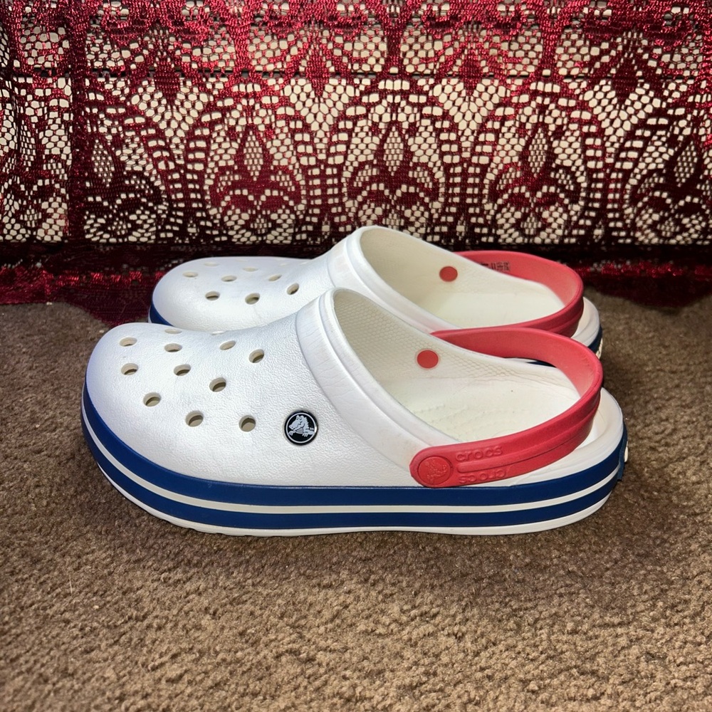 White Crocs - Picture 4 of 5